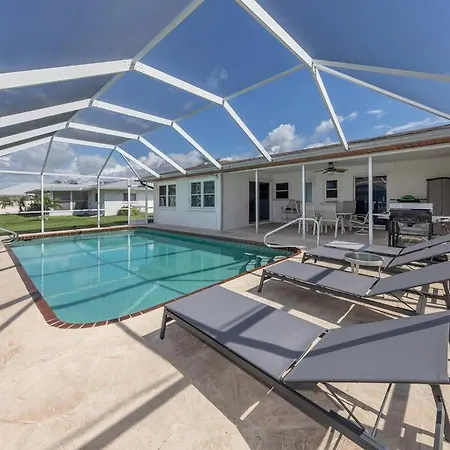 New Gem! Charming Vacation Home - Casa Y&V